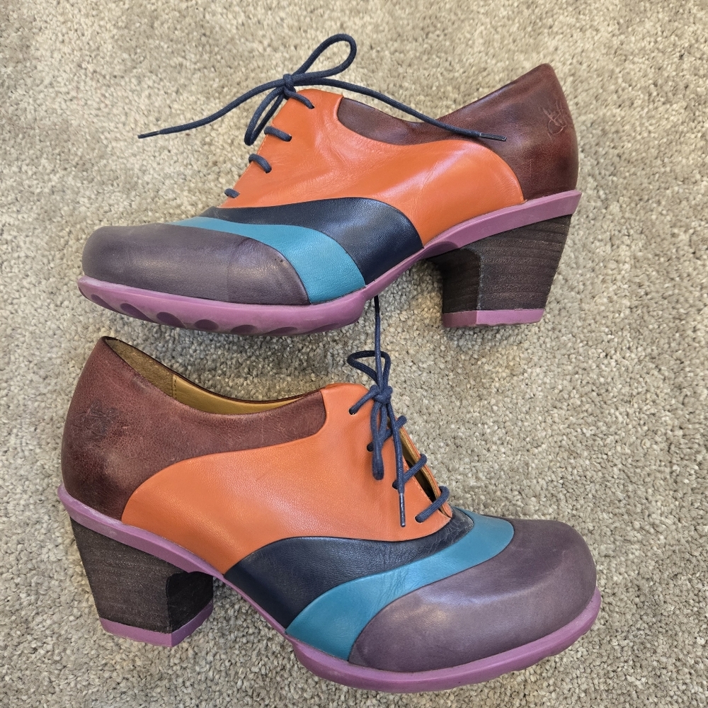 John Fluevog Hopefuls Vow Rounded Toe Lace-up heel Limited Edition Fogo Island